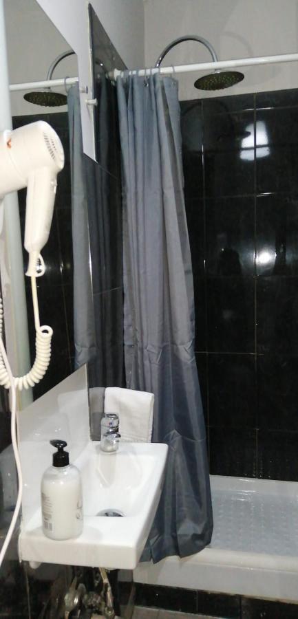 Hostal Oxum マドリード エクステリア 写真