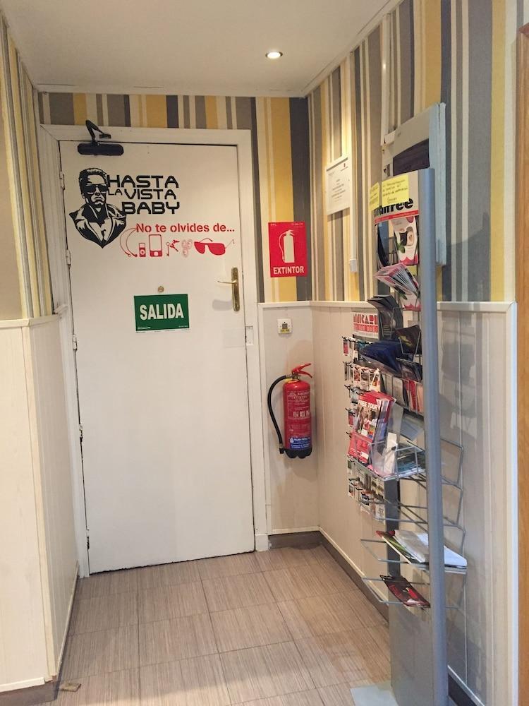 Hostal Oxum マドリード エクステリア 写真